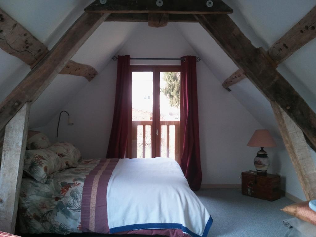 Au Fond Du Jardin Maison D'Hotes Saint-Saens Room photo
