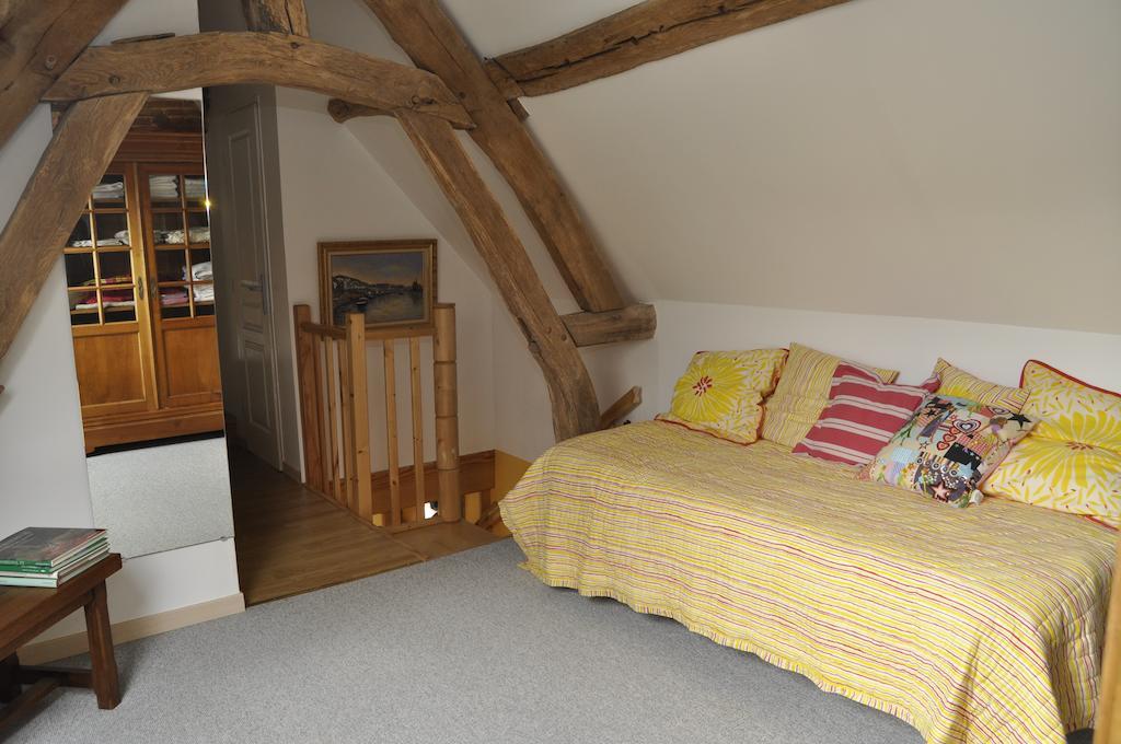 Au Fond Du Jardin Maison D'Hotes Saint-Saens Room photo