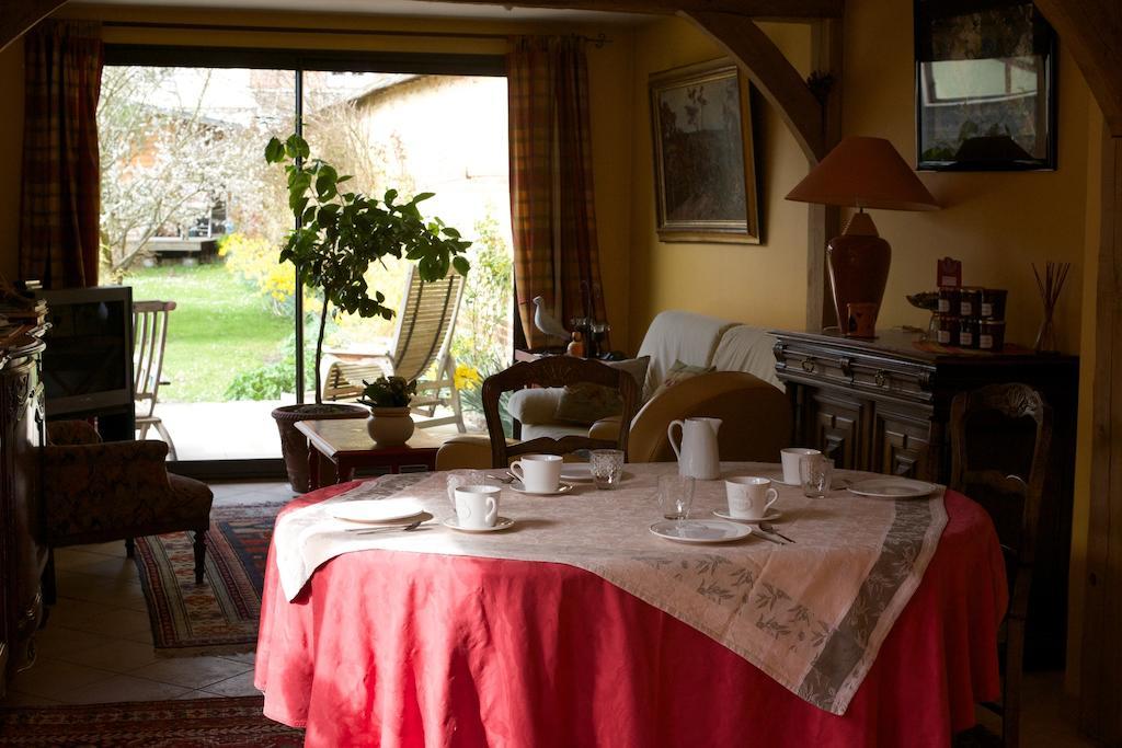 Au Fond Du Jardin Maison D'Hotes Hotel Saint-Saens Room photo